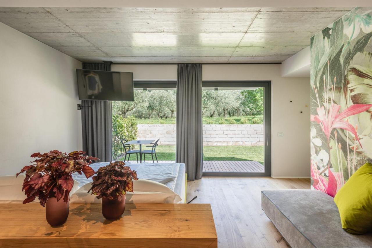 Oleeva Garda Living - Adults Only Bed and Breakfast Ρίβα ντελ Γκάρντα Εξωτερικό φωτογραφία
